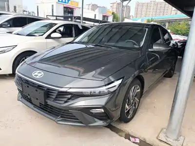 Hyundai Elantra 2024