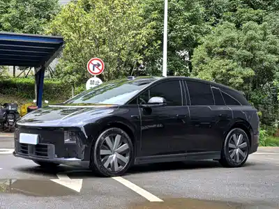 Li Auto i6 2025