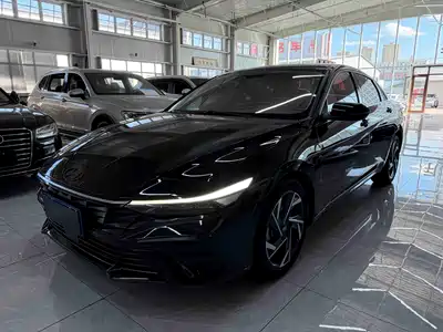 Hyundai Elantra 2024