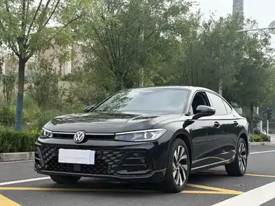 Volkswagen Passat 2025