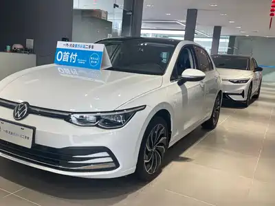 Volkswagen Golf 2024