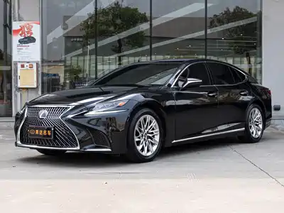 Lexus LS 2020