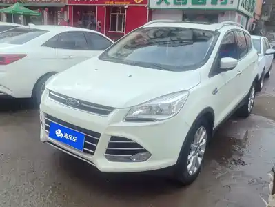Ford Kuga 2015