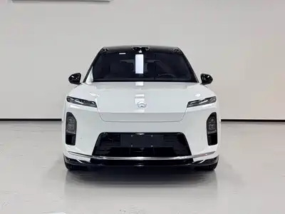 NIO ES8 2025