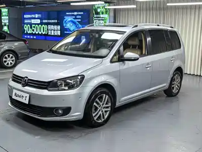 Volkswagen Touran 2011
