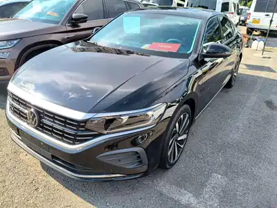 Volkswagen Passat 2024