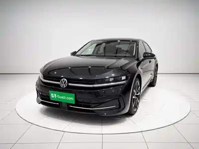 Volkswagen Magotan 2025