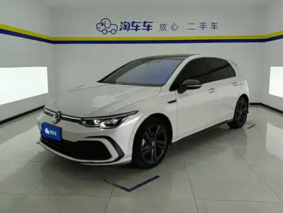 Volkswagen Golf 2021