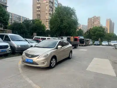Hyundai Verna 2012