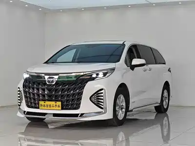 Toyota Granvia 2023