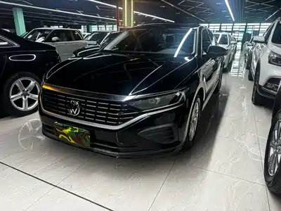 Volkswagen Passat 2025