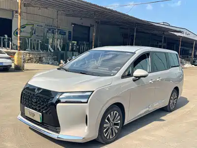 Wuling Motors Starlight 730 New Energy 2025