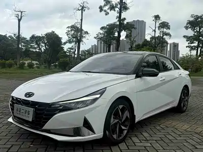 Hyundai Elantra 2022