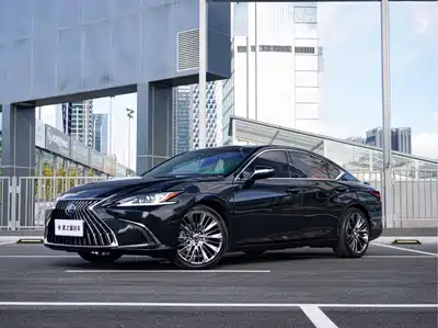 Lexus ES 2023