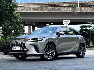 Lexus RX 2023