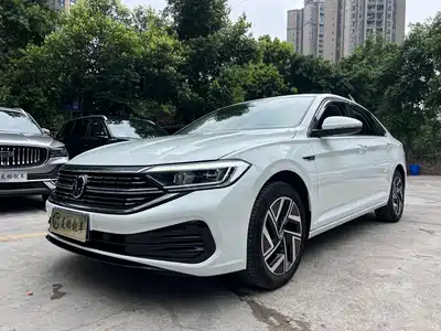 Volkswagen Sagitar 2022