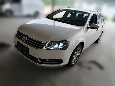 Volkswagen Magotan (Import) 2015