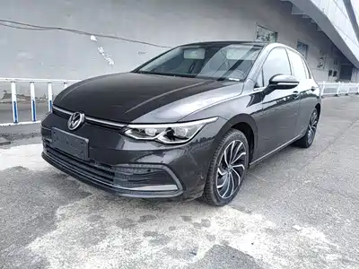 Volkswagen Golf 2021