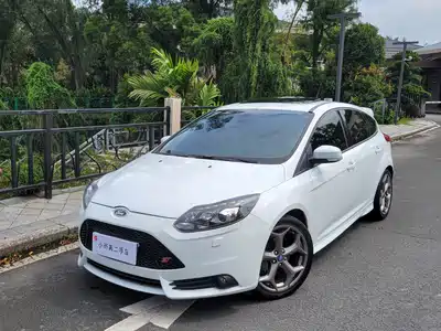 Ford Focus (Import) 2014