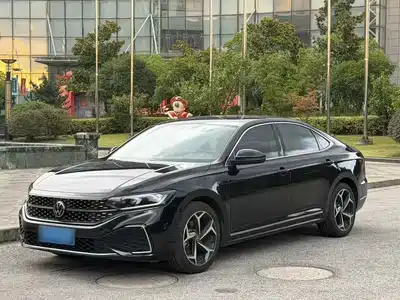 Volkswagen Passat 2023