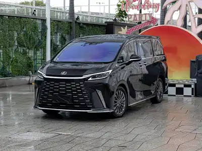 Lexus LM 2026