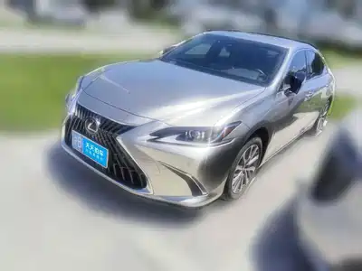 Lexus ES 2022