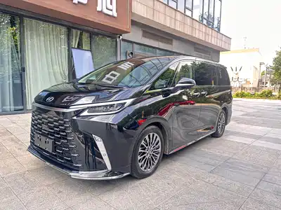 Lexus LM 2023