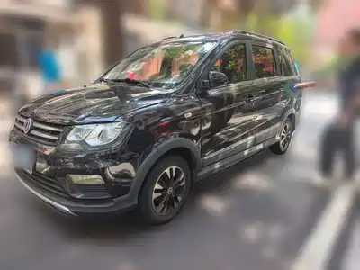 Dongfeng Fengguang 370 2017