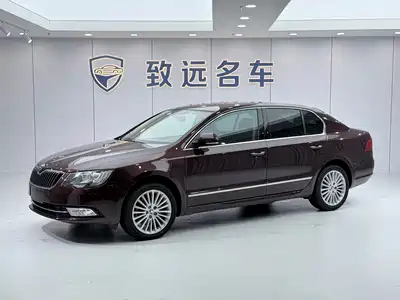 Škoda Superb 2016