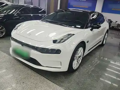 ZEEKR 001 2024