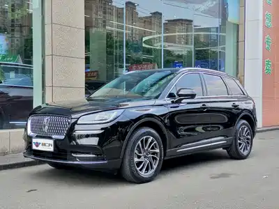 Lincoln Adventurer 2022