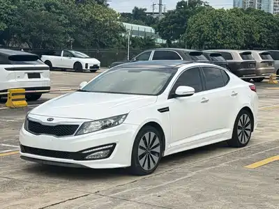 Kia K5 2011