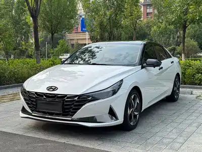 Hyundai Elantra 2022