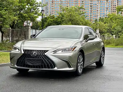 Lexus ES 2023