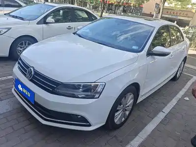 Volkswagen Sagitar 2016