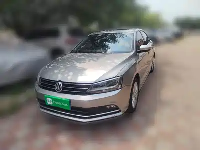 Volkswagen Sagitar 2016