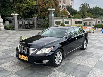 Lexus LS 2010