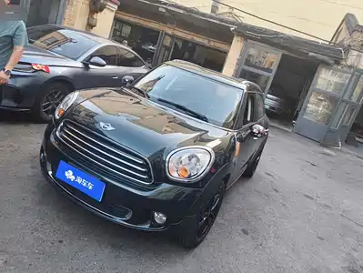 MINI COUNTRYMAN 2012