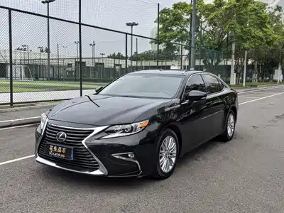 Lexus ES 2016