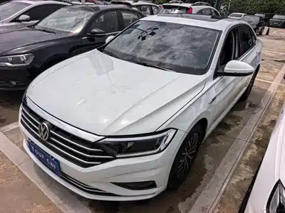 Volkswagen Sagitar 2020