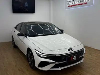 Hyundai Elantra 2023