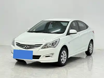 Hyundai Verna 2015