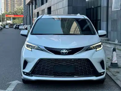 Toyota Granvia 2024