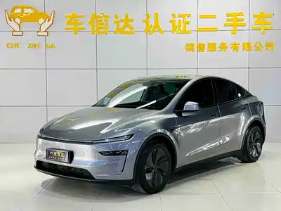 Tesla Model Y 2025