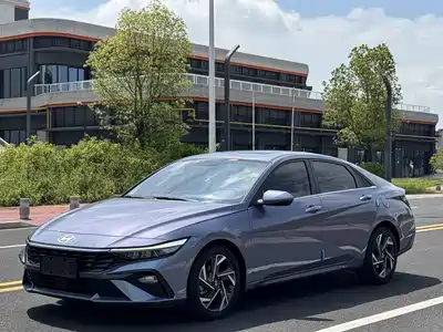 Hyundai Elantra 2024