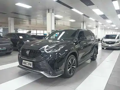 Toyota Crown Kluger 2024