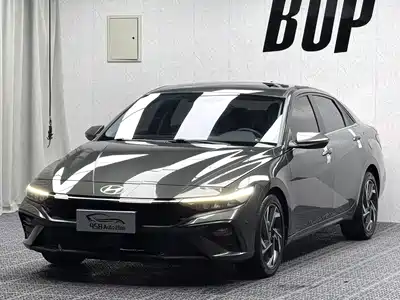 Hyundai Elantra 2023