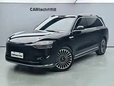 AITO Wenjie M9 2025