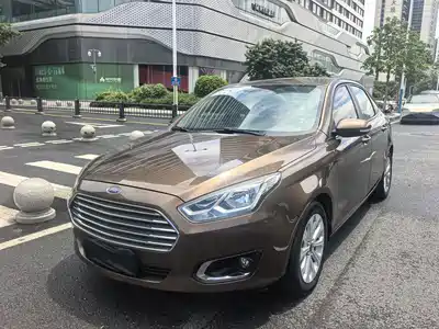 Ford Escort 2015