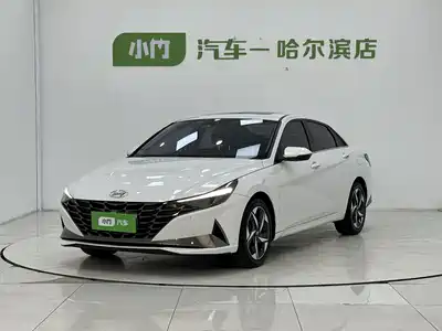 Hyundai Elantra 2022